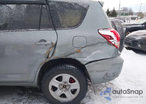 2007 Toyota Rav4 Limited from USA, damaged, VIN JTMBD31V975097186